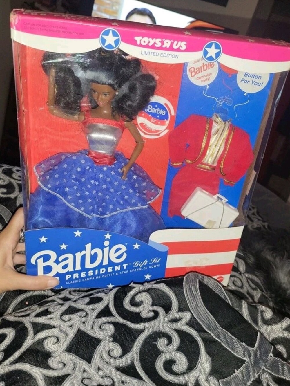 Vintage Barbie 1991 African American for President #3940 Toys R Us Doll Nib